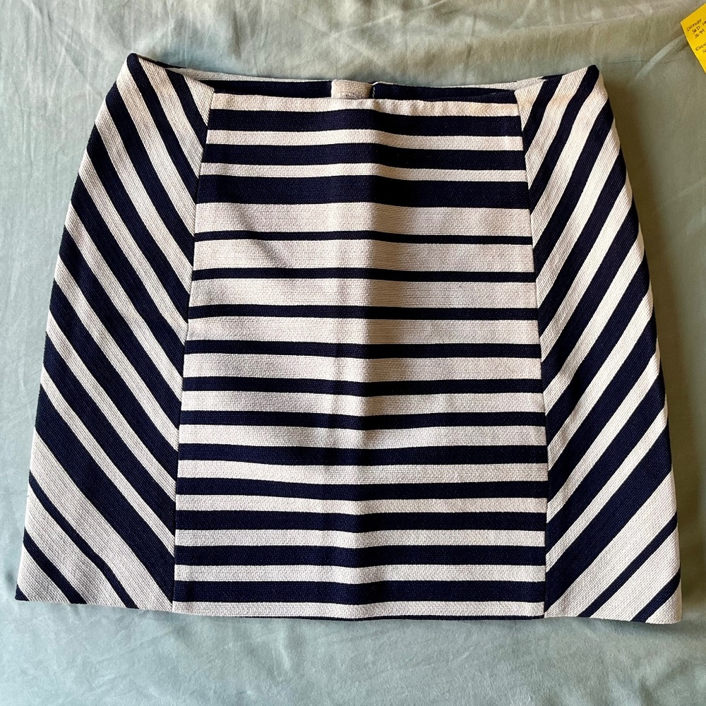 H&M Jacquard weave skirt, size 8